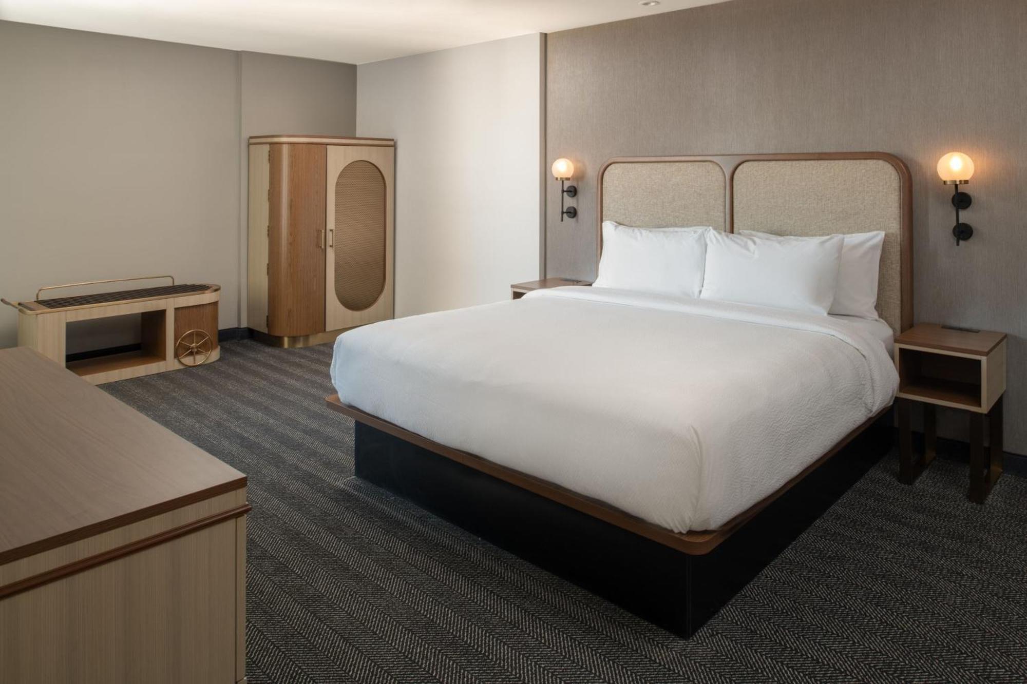 Courtyard By Marriott Santa Cruz Hotel Exterior photo